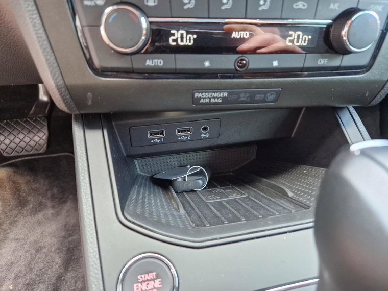 Vehicle Image 29