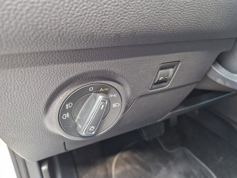 Vehicle Image 34