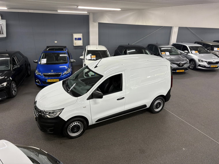 Vehicle Image 33