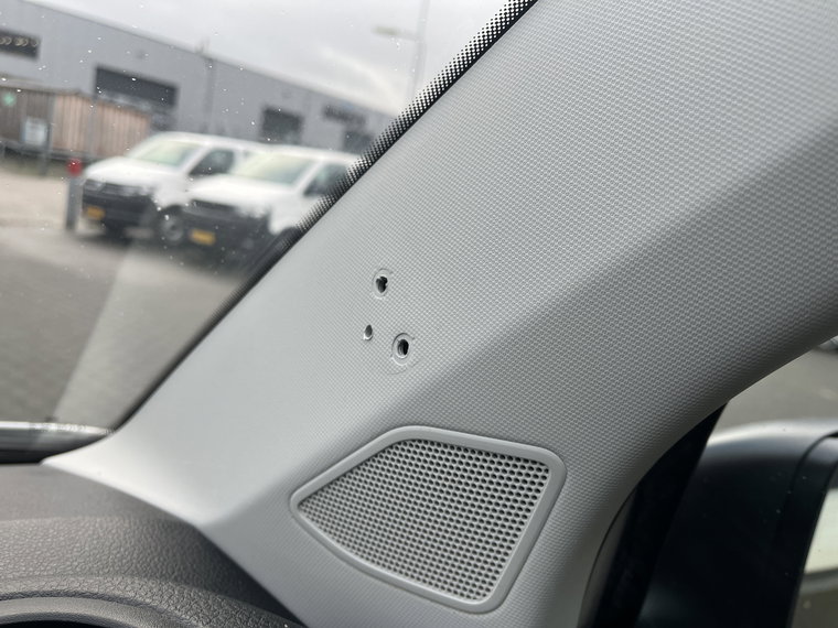 Vehicle Image 39