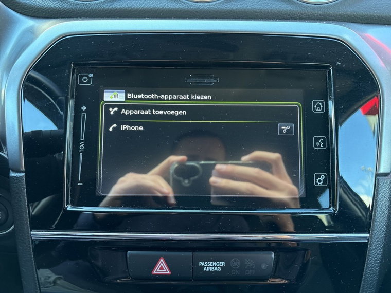 Vehicle Image 25