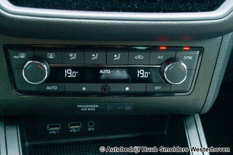 Vehicle Image 45