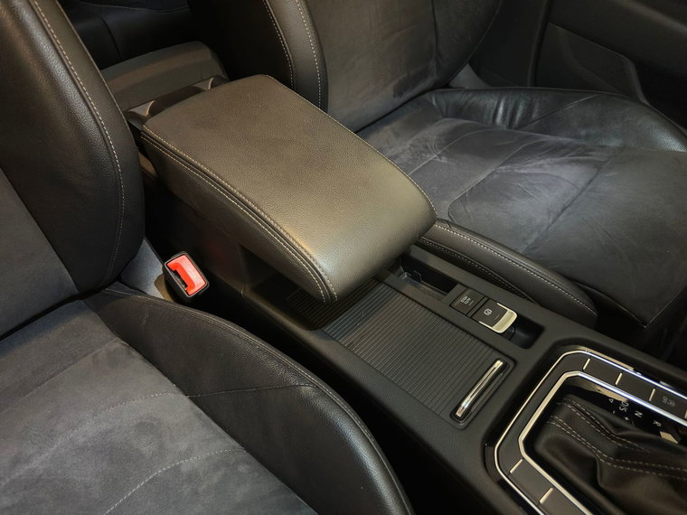 Vehicle Image 37