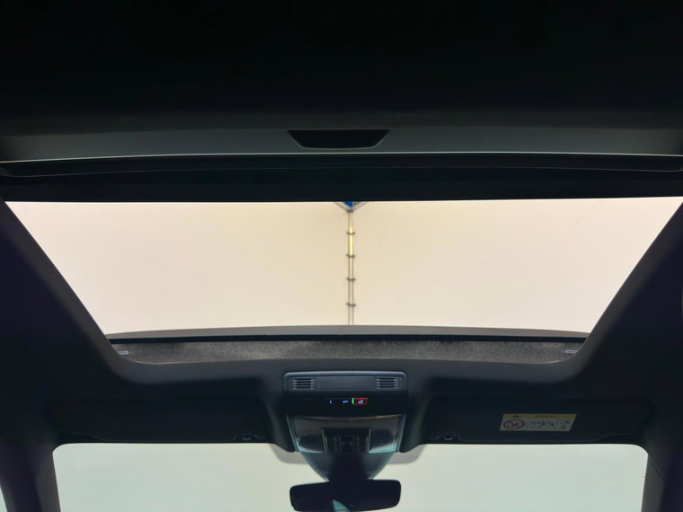 Vehicle Image 50
