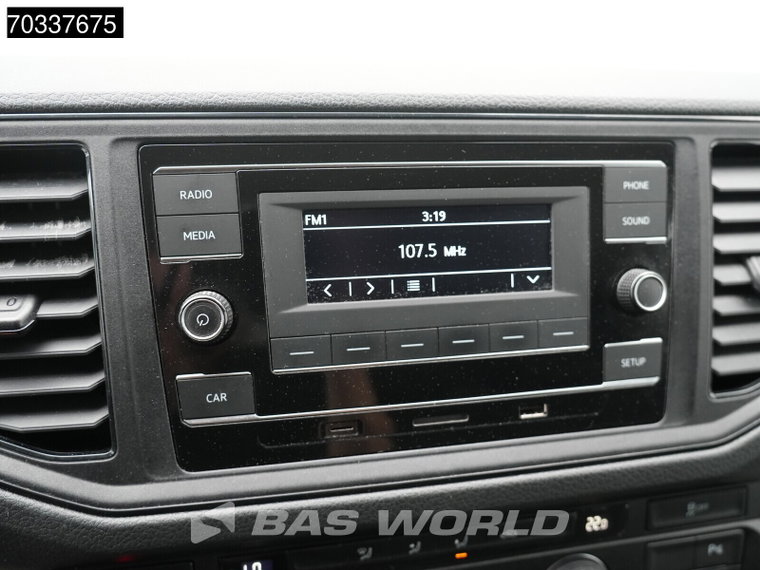 Vehicle Image 26