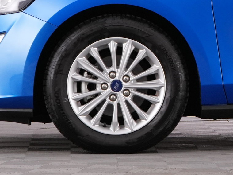 Vehicle Image 37