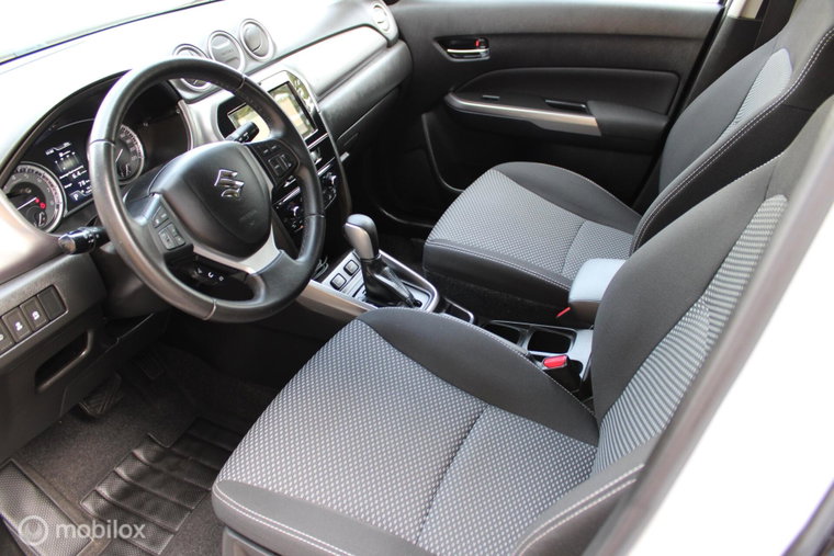 Vehicle Image 12