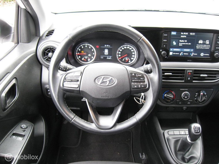 Vehicle Image 11