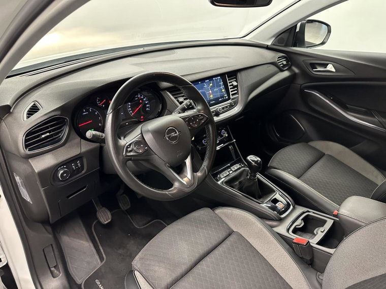 Vehicle Image 18