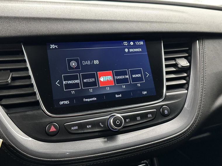 Vehicle Image 37