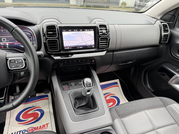 Vehicle Image 36