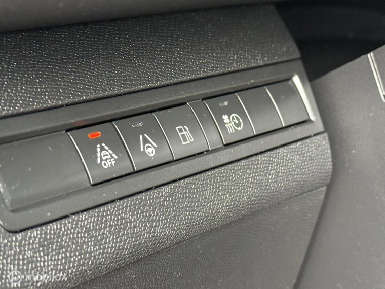 Vehicle Image 41