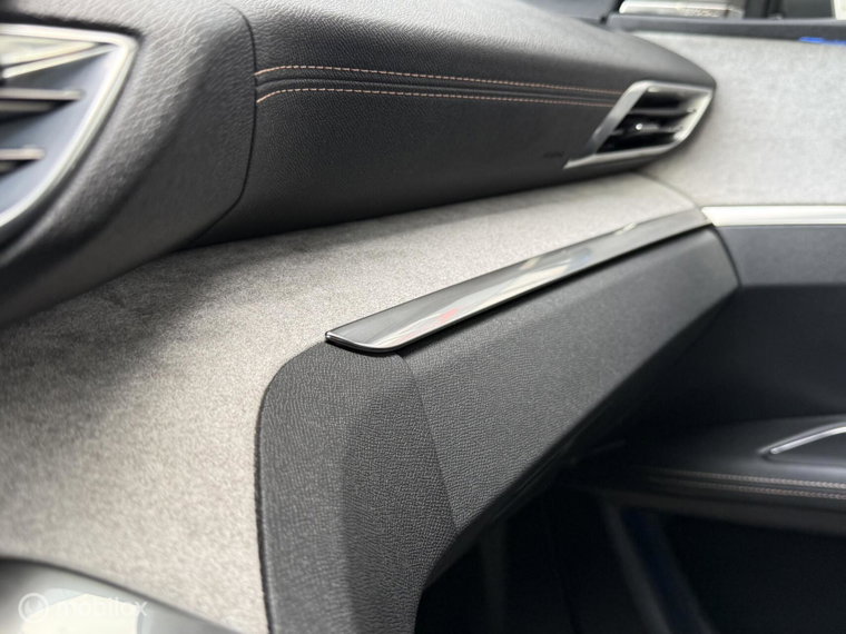 Vehicle Image 50
