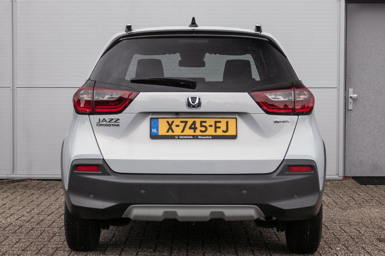 Vehicle Image 11
