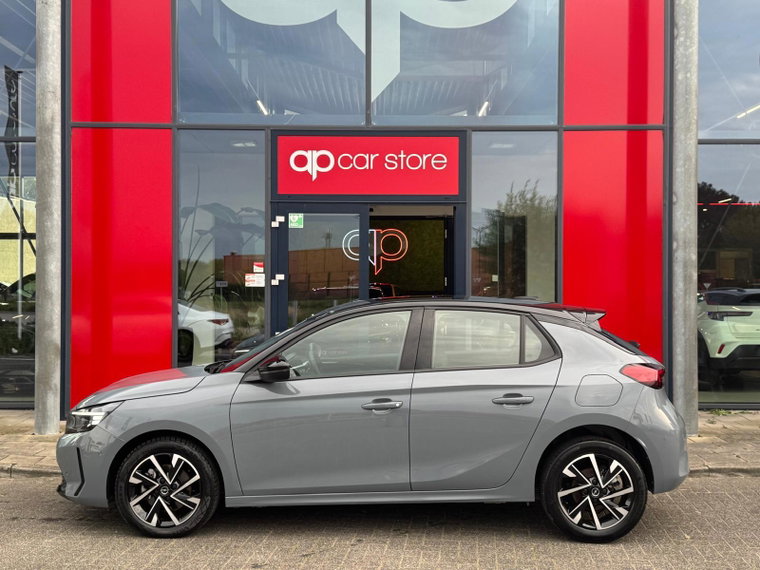 Vehicle Image 7