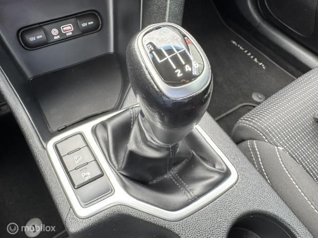 Vehicle Image 24