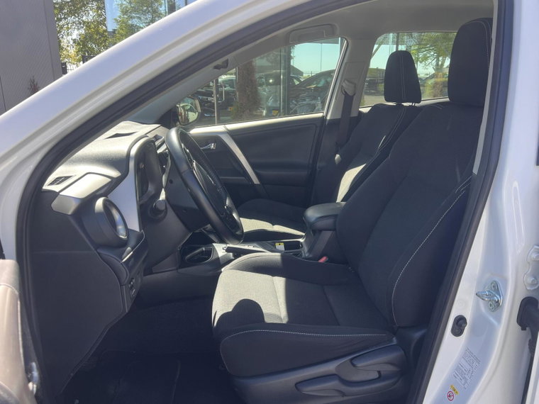 Vehicle Image 17