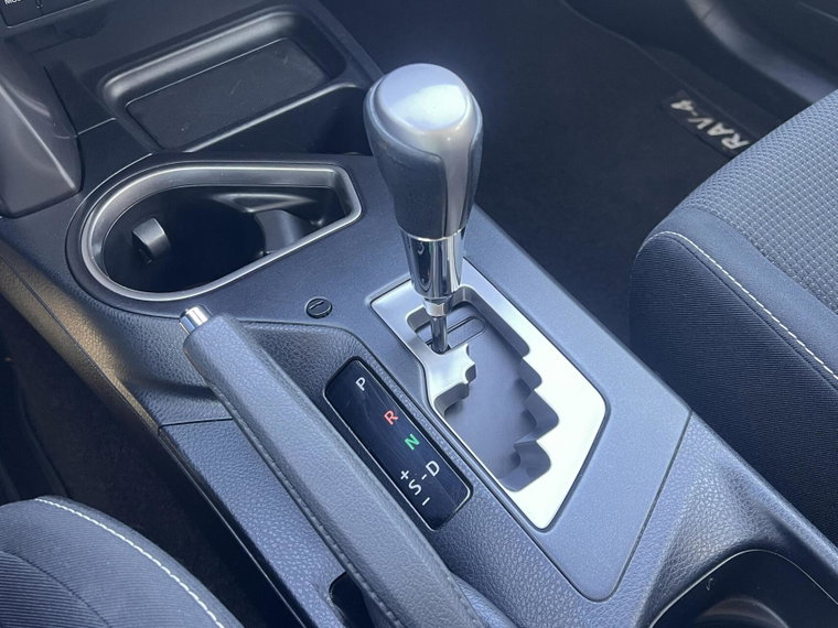 Vehicle Image 32