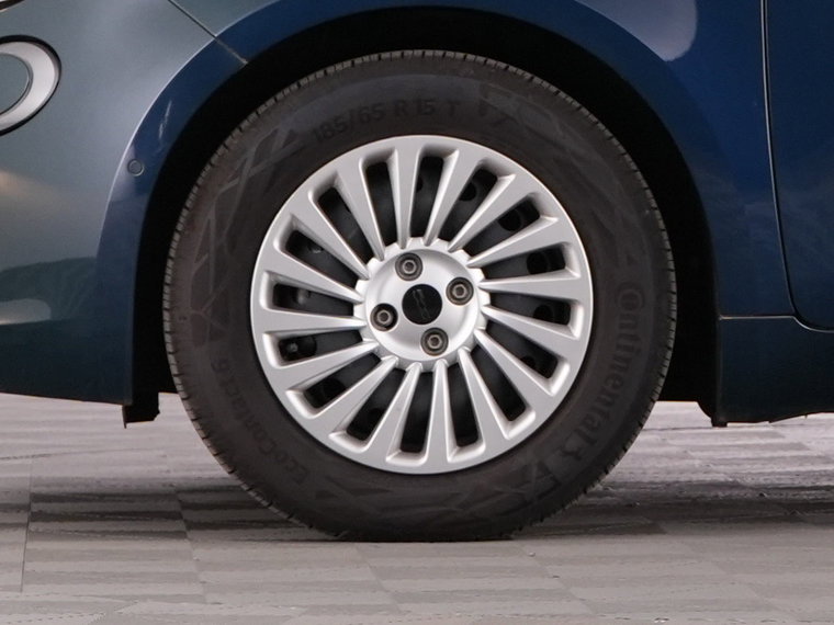 Vehicle Image 38