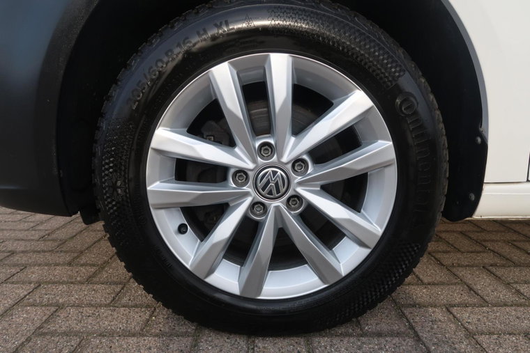 Vehicle Image 35