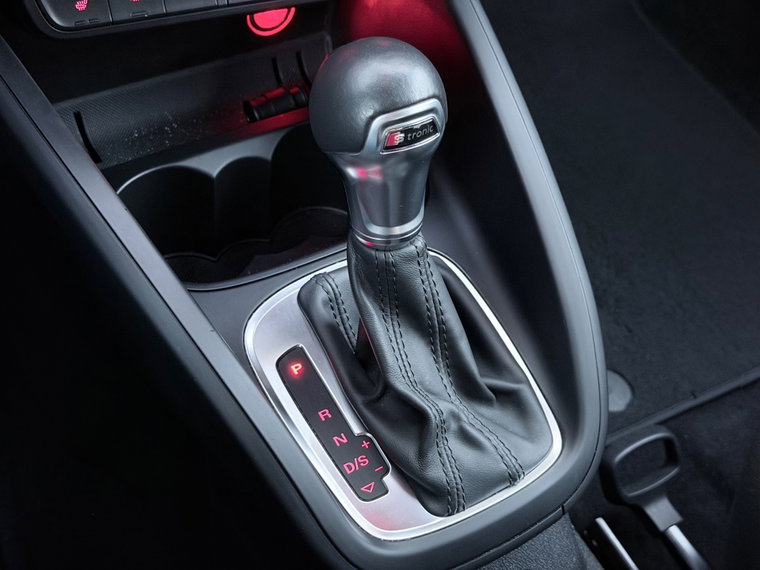 Vehicle Image 17
