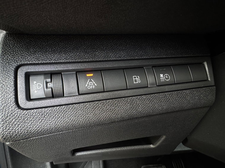 Vehicle Image 34