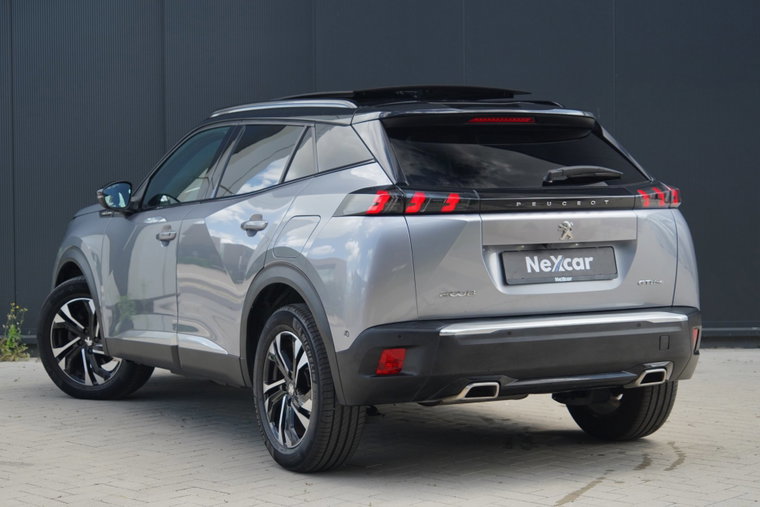 Vehicle Image 21