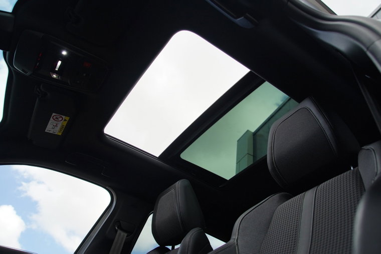 Vehicle Image 30