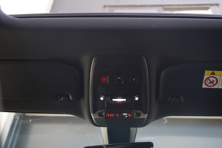 Vehicle Image 36
