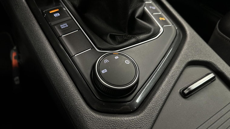 Vehicle Image 53