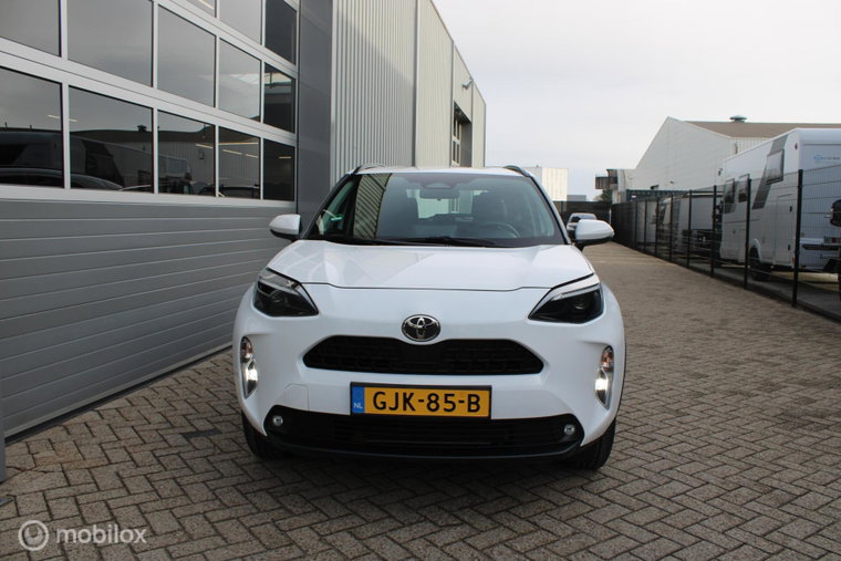 Vehicle Image 10