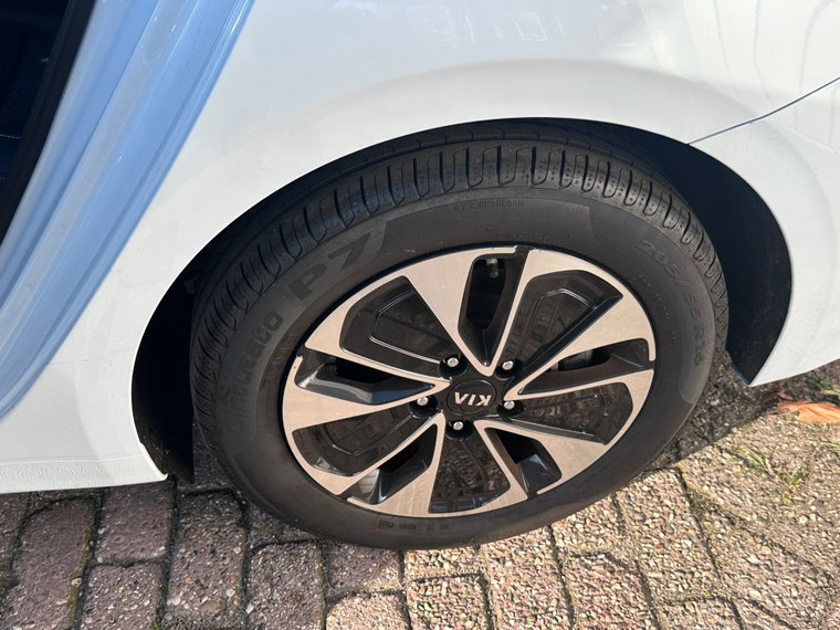 Vehicle Image 22
