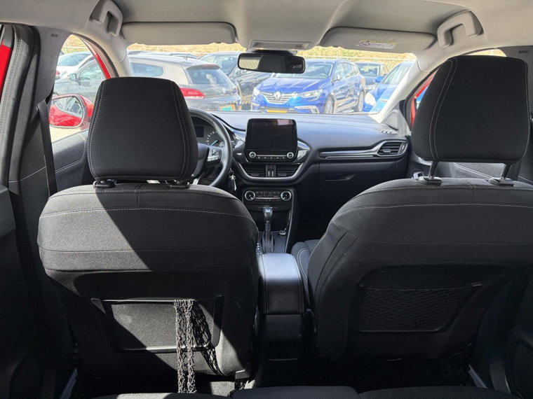 Vehicle Image 16