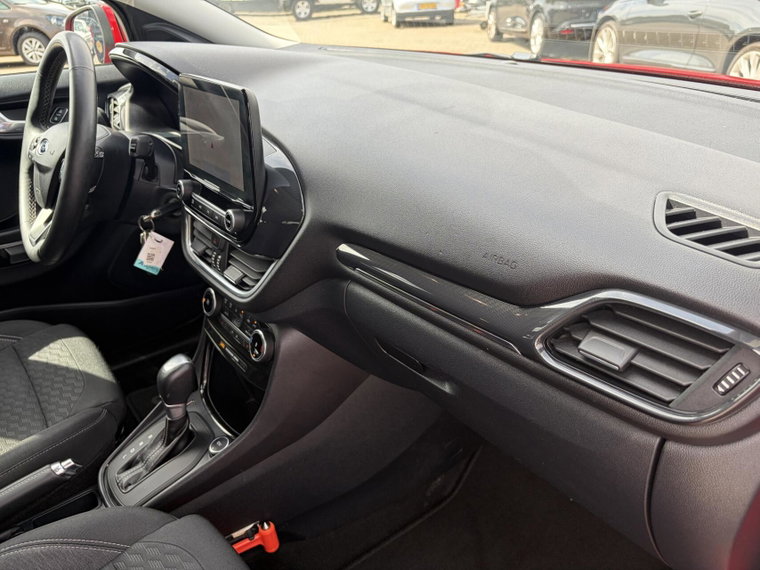 Vehicle Image 21