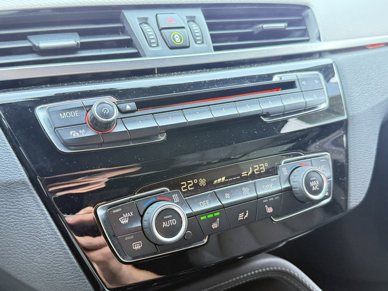Vehicle Image 27