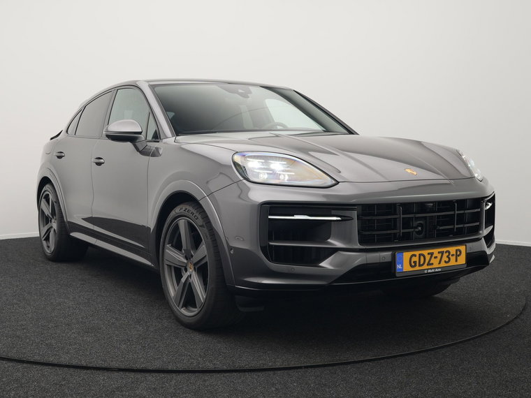 Vehicle Image 28