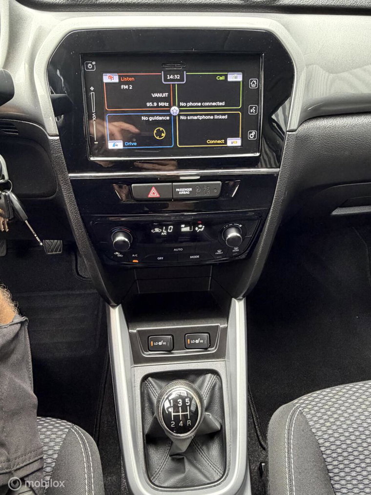 Vehicle Image 12