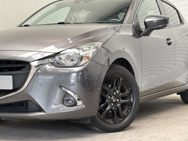 Vehicle Image 15