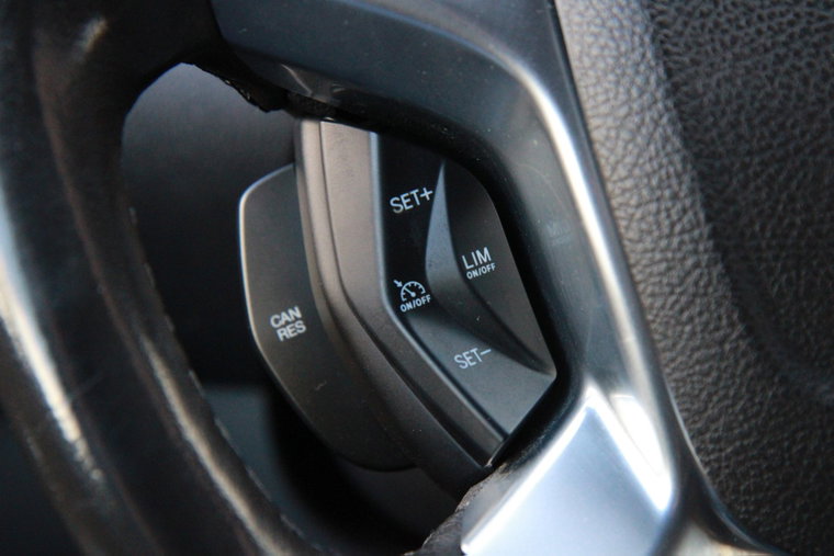 Vehicle Image 18