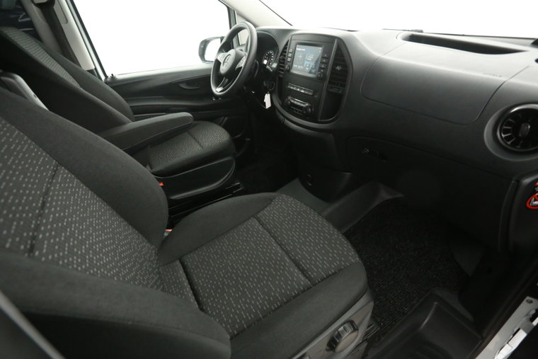 Vehicle Image 23