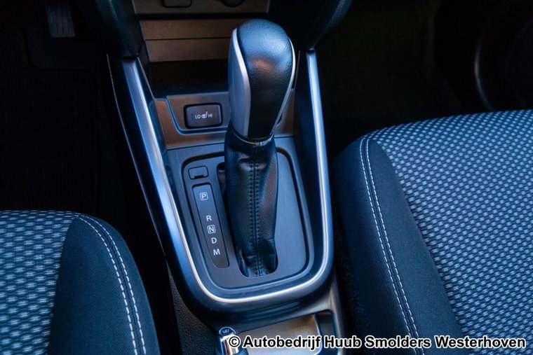 Vehicle Image 32