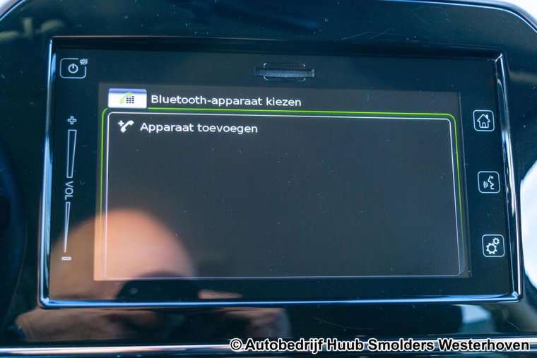 Vehicle Image 38