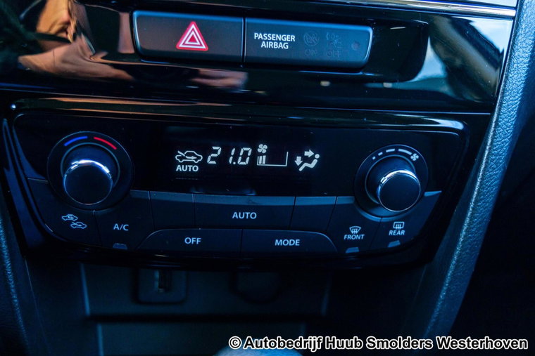 Vehicle Image 40
