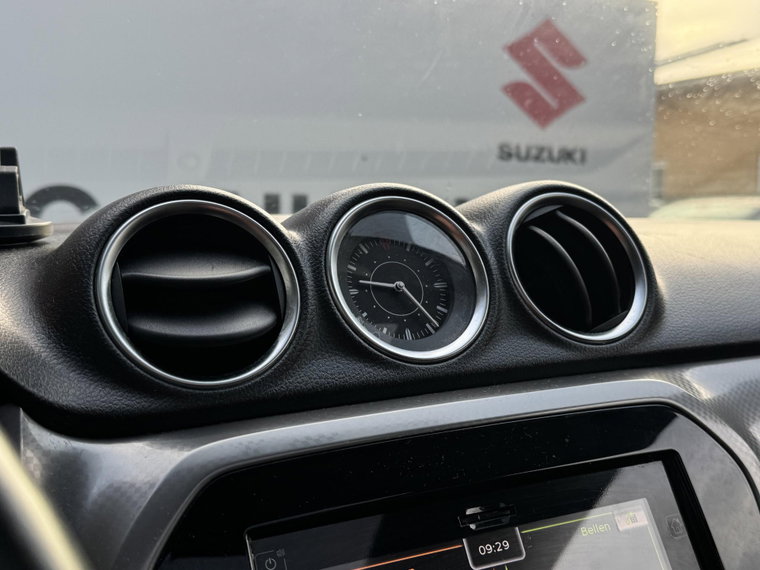 Vehicle Image 26