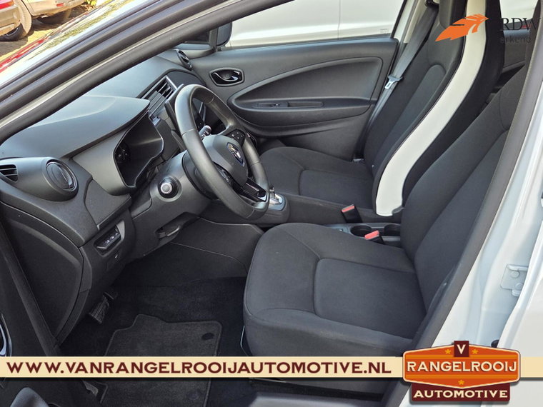 Vehicle Image 37