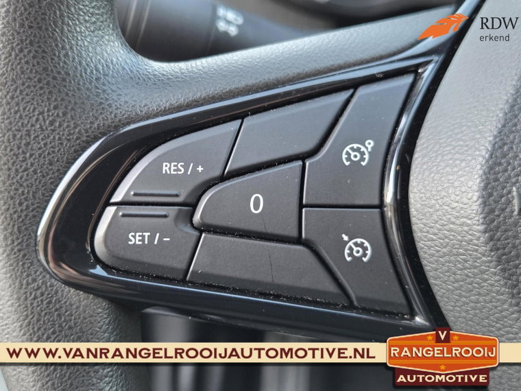 Vehicle Image 43