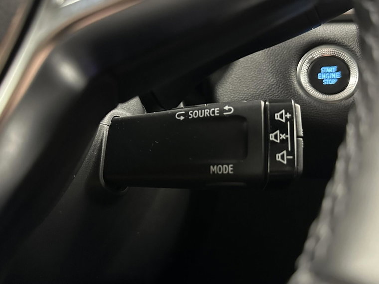 Vehicle Image 28