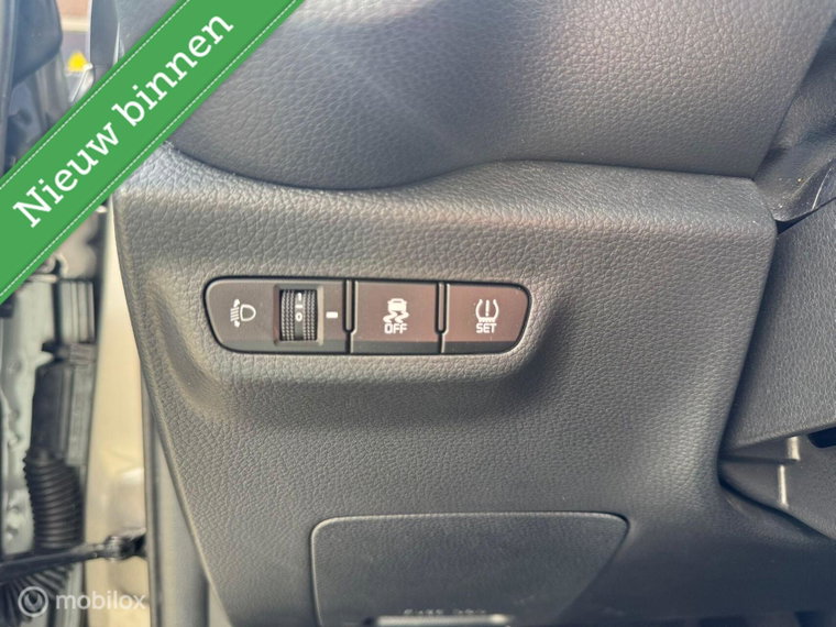Vehicle Image 26