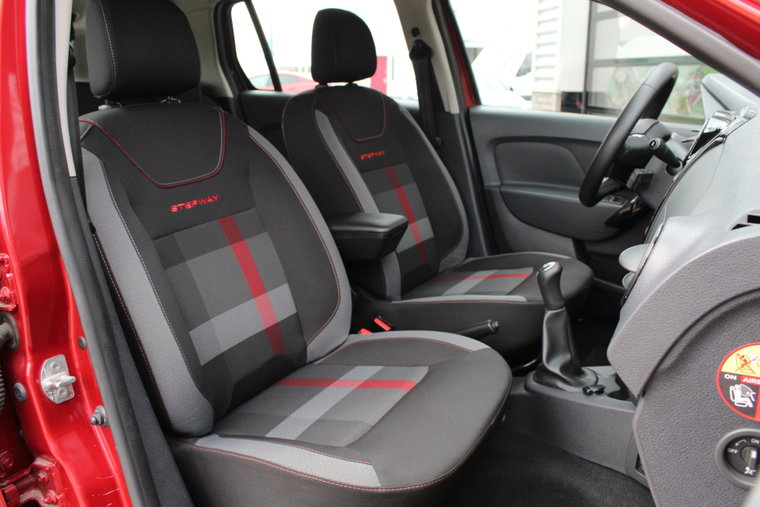 Vehicle Image 10