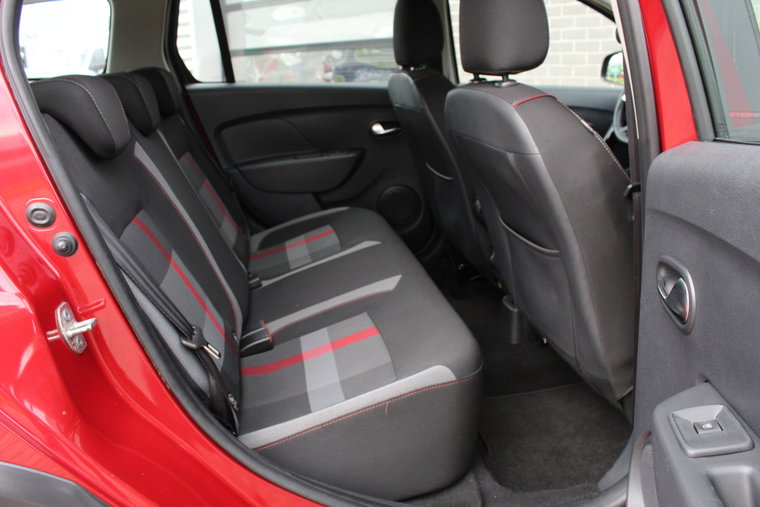 Vehicle Image 11